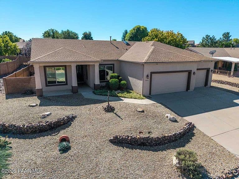 7419 N Summit View Dr photo 1