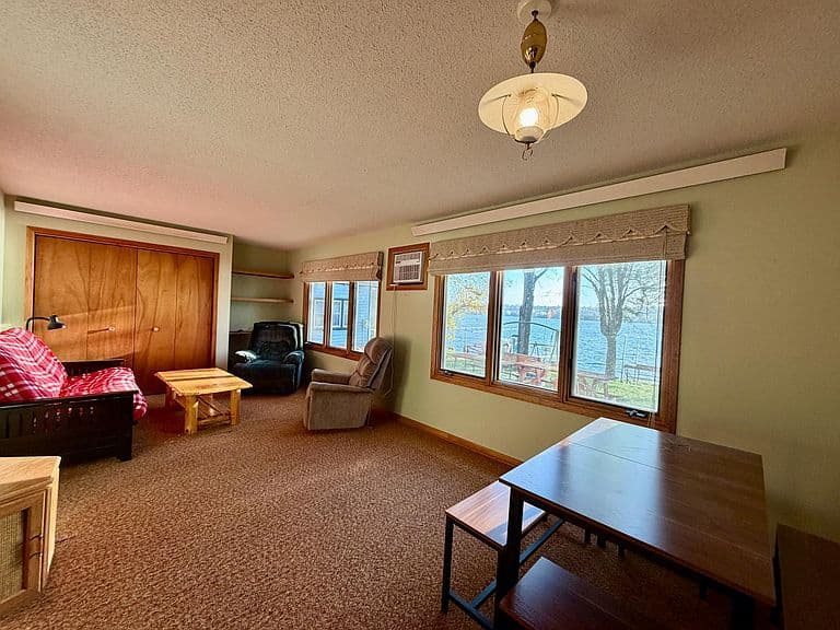 30519 Bonanza Rd photo 4