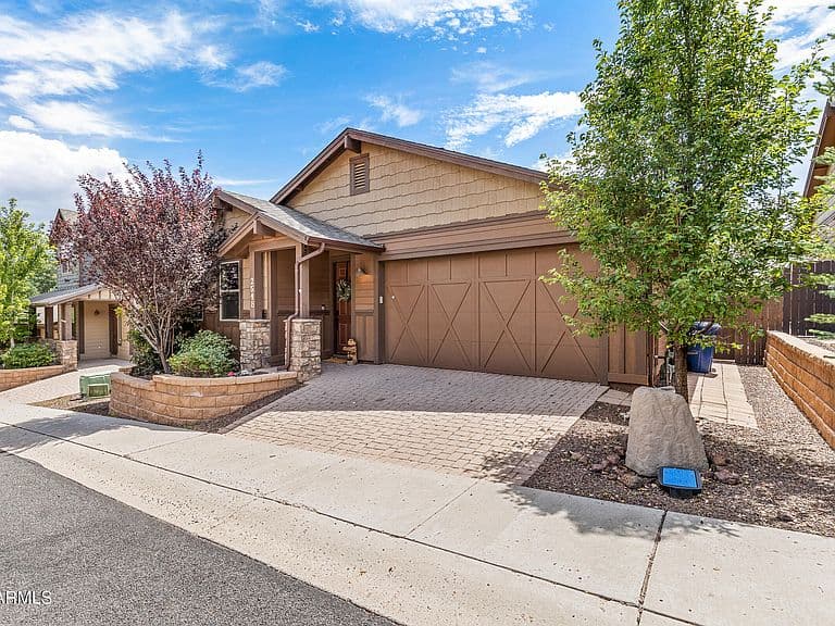 2518 W POLLO Circle photo 3