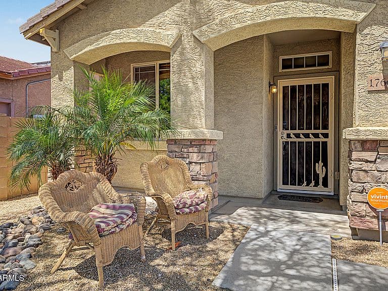 17668 W Desert Bloom Street photo 3