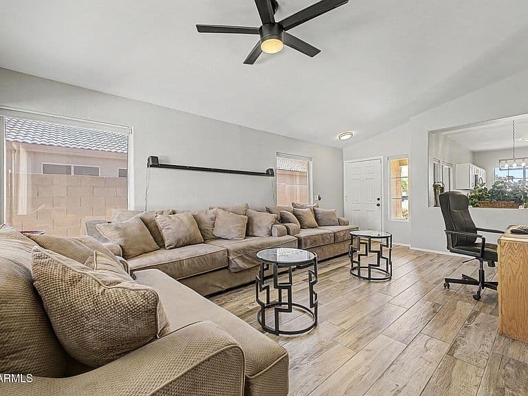 13558 W SAGUARO Lane photo 5