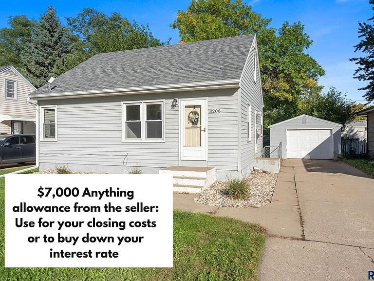 3208 S Phillips Ave photo 2