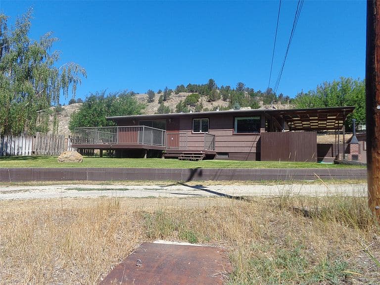 314 Washoe Park Rd photo 2