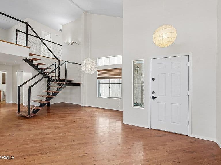 520 S 112TH Drive photo 5