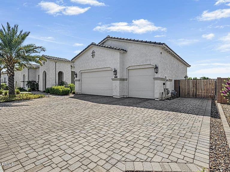 18861 E AZALEA Drive photo 4