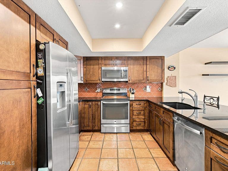 5210 E SAGUARO Circle photo 2