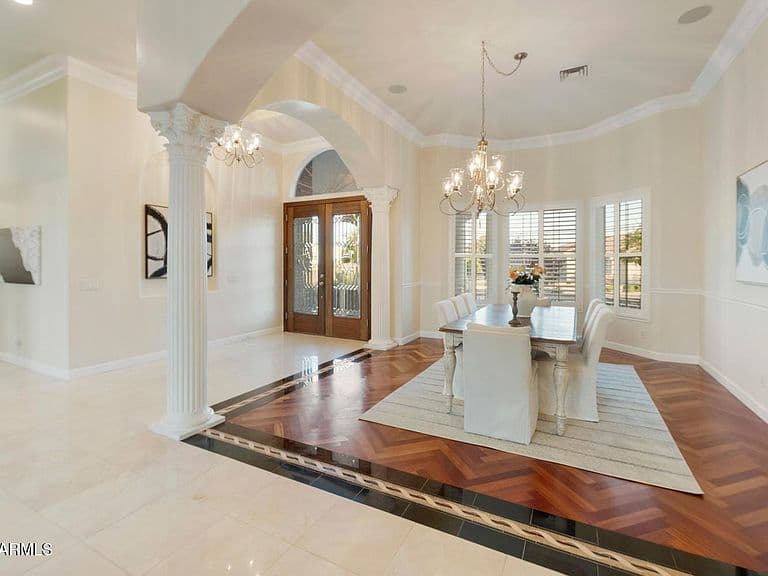 88 E TOLEDO Court photo 5