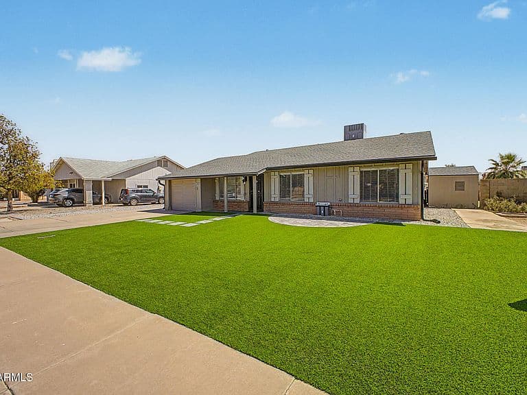 7953 W SAHUARO Drive photo 3