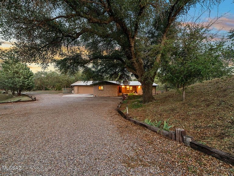 13 Hog Canyon Rd photo 3