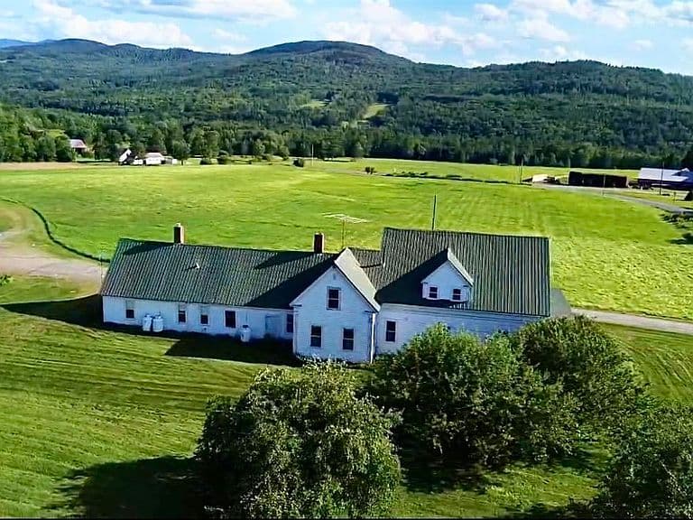 709 Jockey Hill Road photo 3