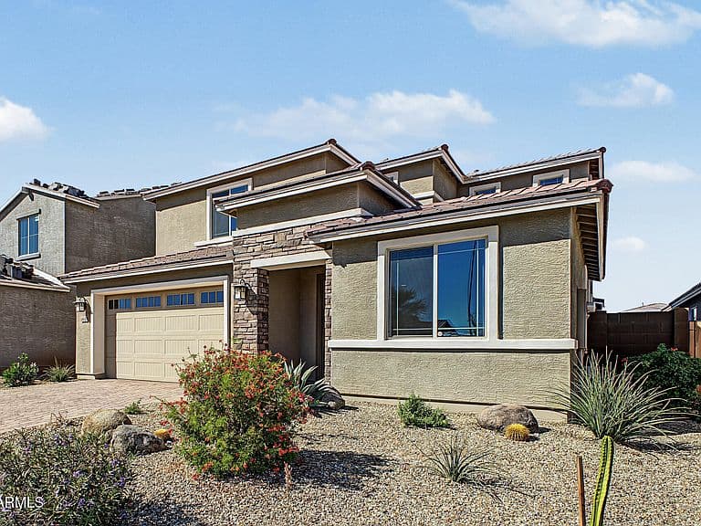 8930 W VERMONT Avenue photo 3