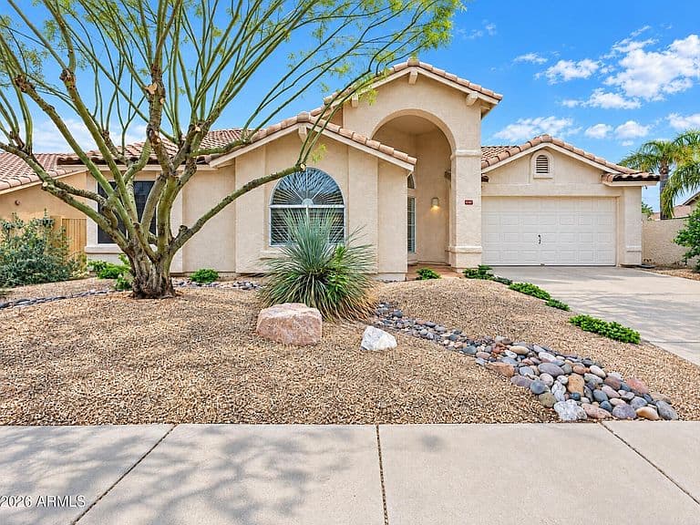 9147 E TARO Lane photo 1