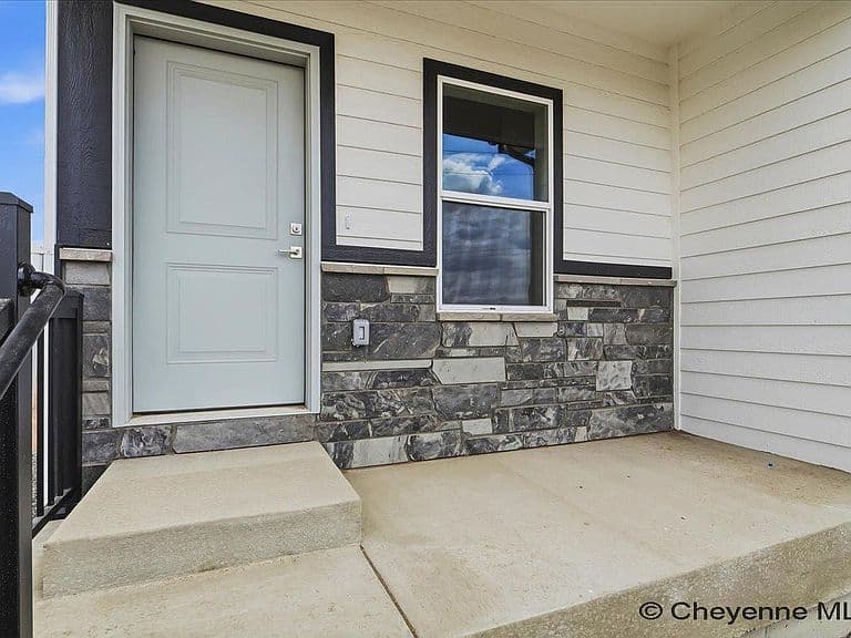 5721 Liz Ranch Rd photo 3