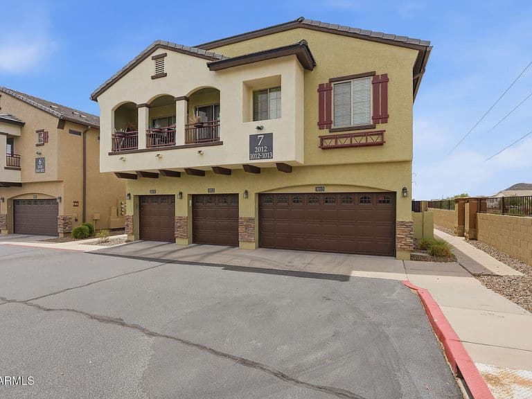 2725 E MINE CREEK Road #1013 photo 1