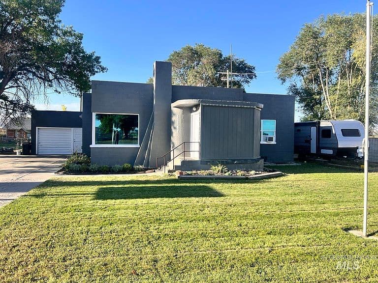 23705 Highway 30 photo 1