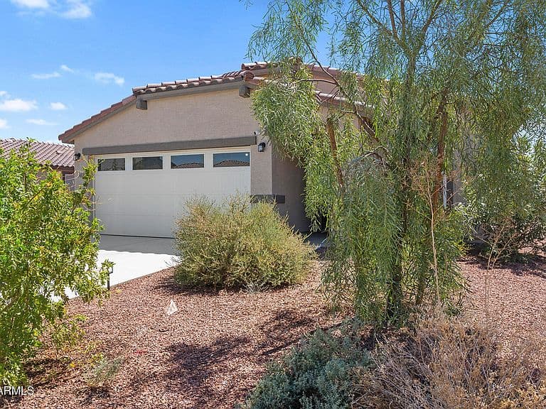 1411 E JAYCIE Drive photo 3