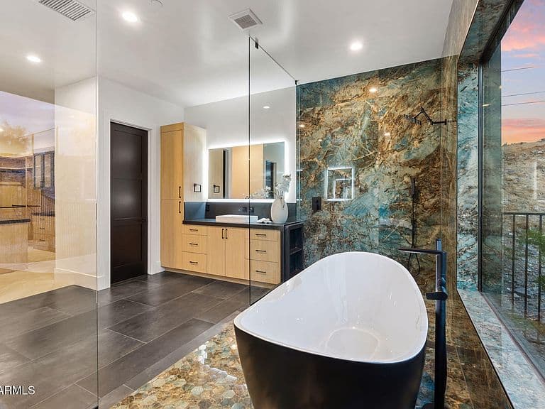 3135 E PALO VERDE Drive photo 5
