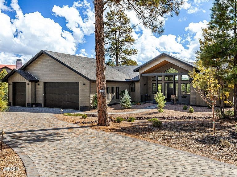 3301 Snowberry Loop photo 1