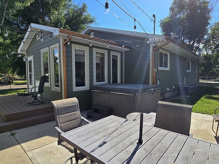 1703 Brisbin St photo 5