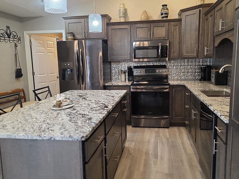 805 S Jayme Cir photo 3