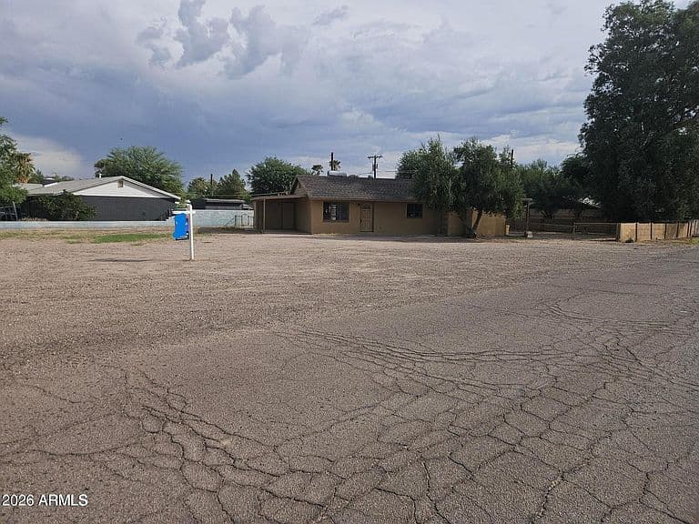 36840 W PAPAGO Drive photo 2