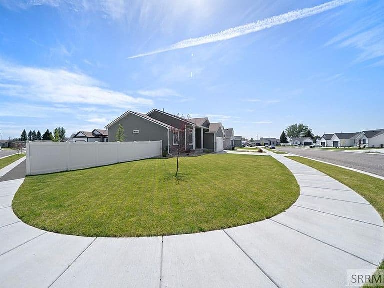 4594 Remuda Rd photo 2