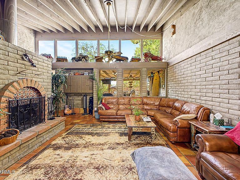 6510 E DIXILETA Drive photo 3