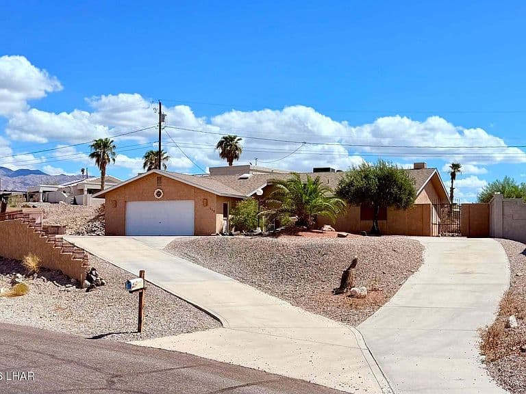320 Cat Claw Ln photo 1