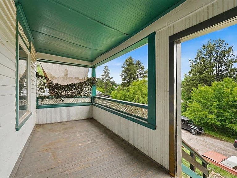 406 Barclay Ave photo 5