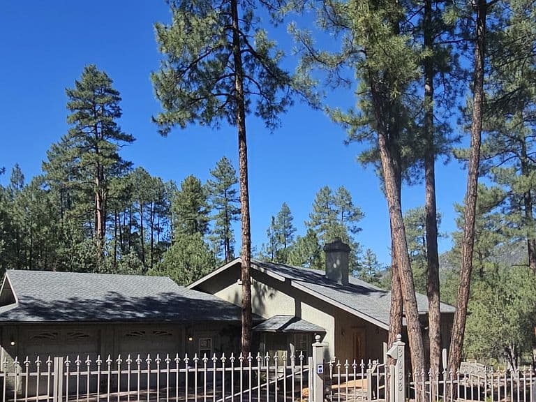 3638 N Whispering Pines Rd photo 4