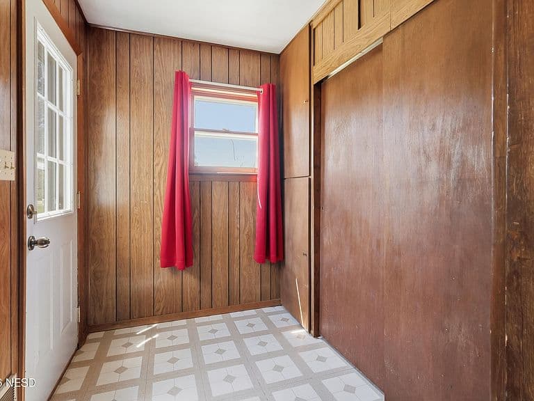18704 450th Ave photo 4