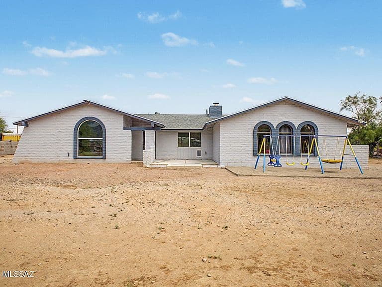 3230 W Via Santa Dorotea photo 2