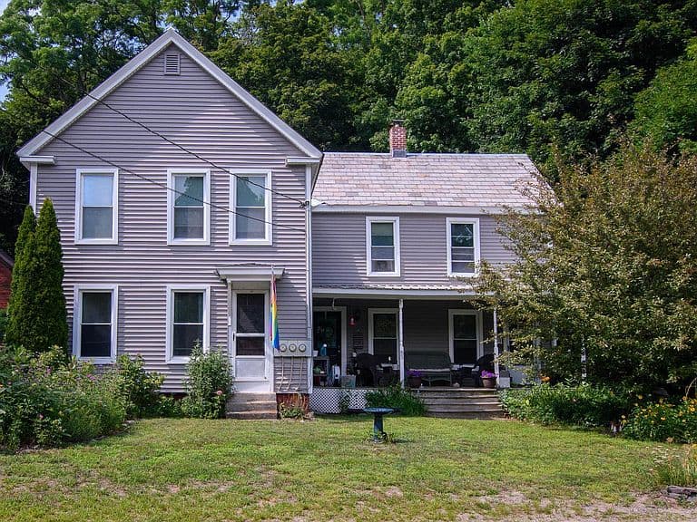 85 Highland Avenue photo 2