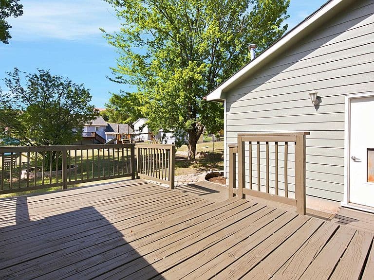 1105 Fir Dr photo 4