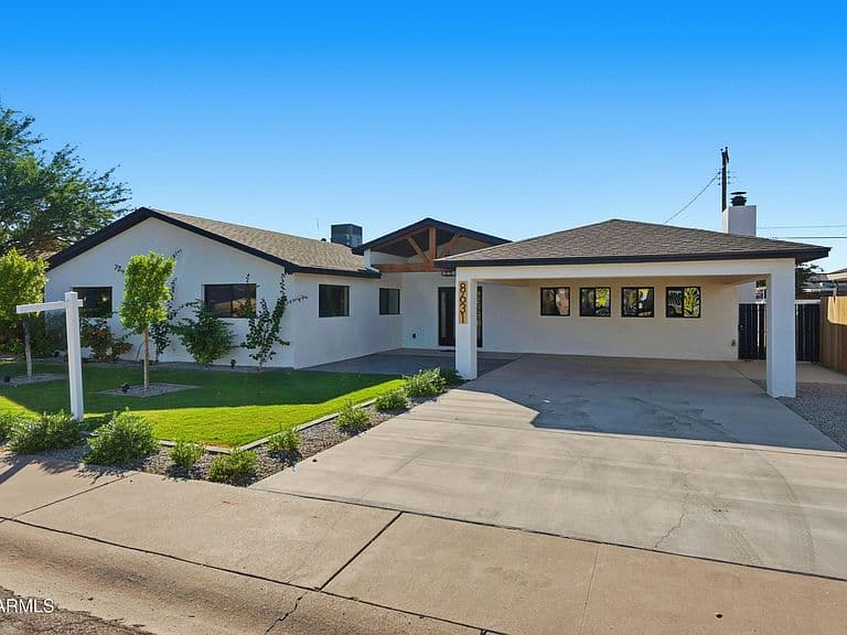8631 E THOMAS Road photo 2
