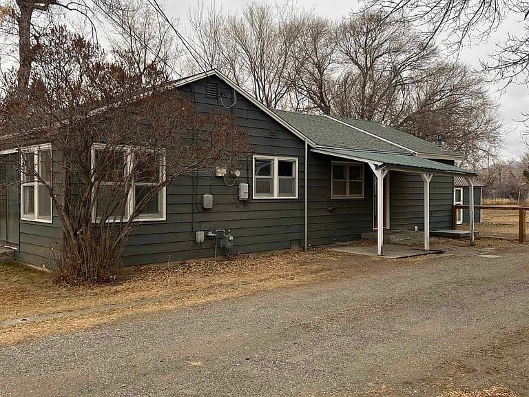 2525 Central Ave photo 3