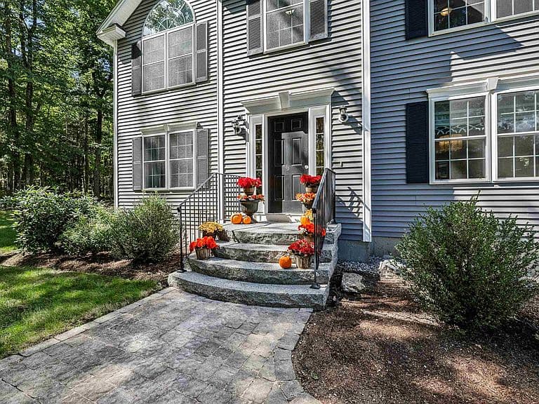 94 Mountain Road photo 2