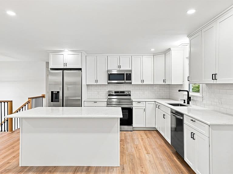 153 Squantum Road photo 5