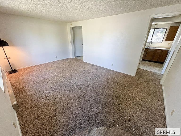 269 Croft Dr photo 4