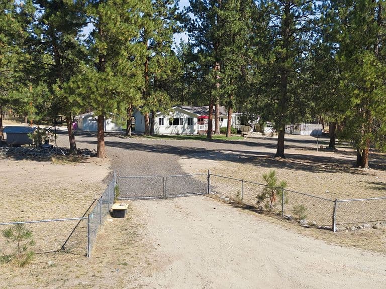 516 Pebble Ln photo 1