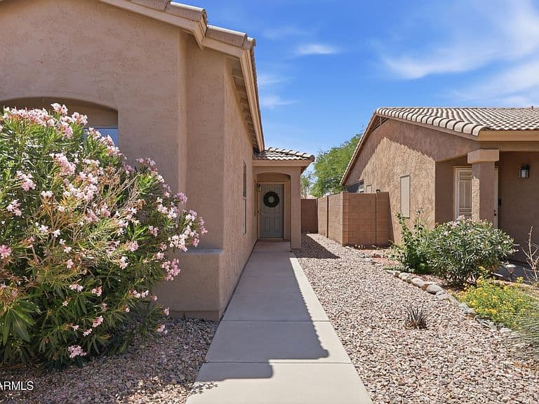 43599 W SAGEBRUSH Trail photo 5