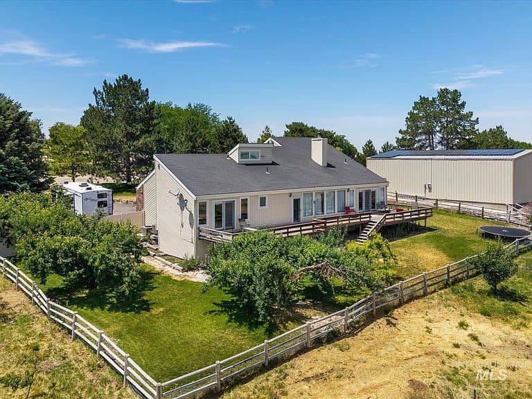 10270 Duck Ln photo 3