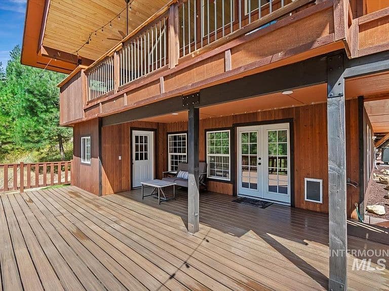 18 Shady Ln photo 3