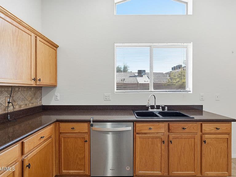 12801 W LISBON Lane photo 4