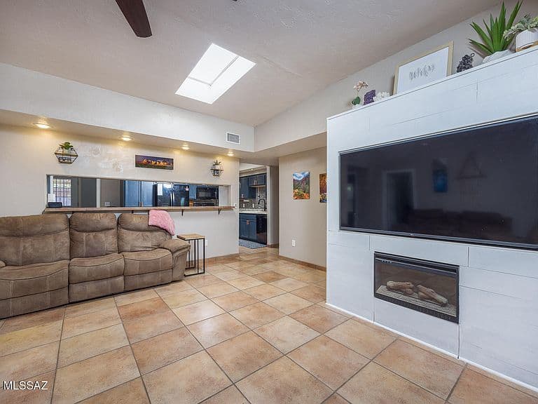 206 N Cherokee Trl photo 5