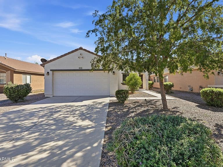 1431 W BELMONT RED Trail photo 1