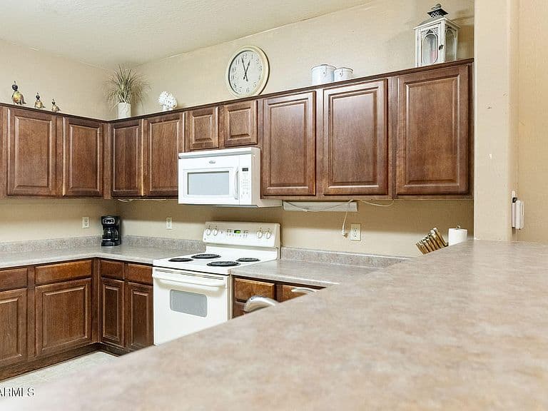 39013 N Luke Lane photo 4
