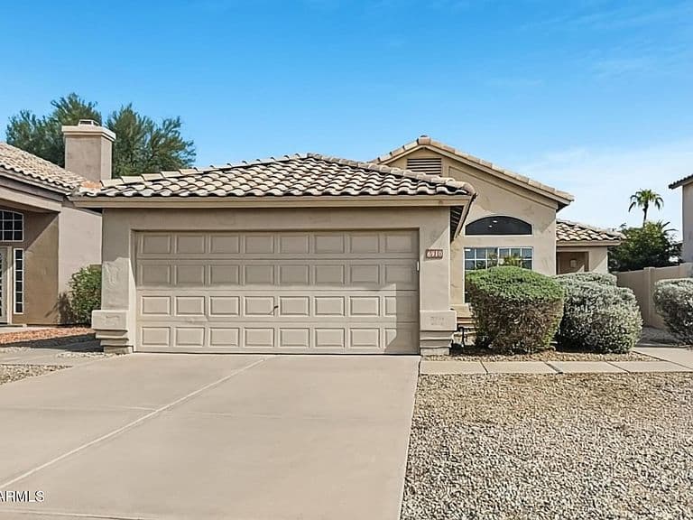 6910 W VIA DEL SOL Drive photo 1