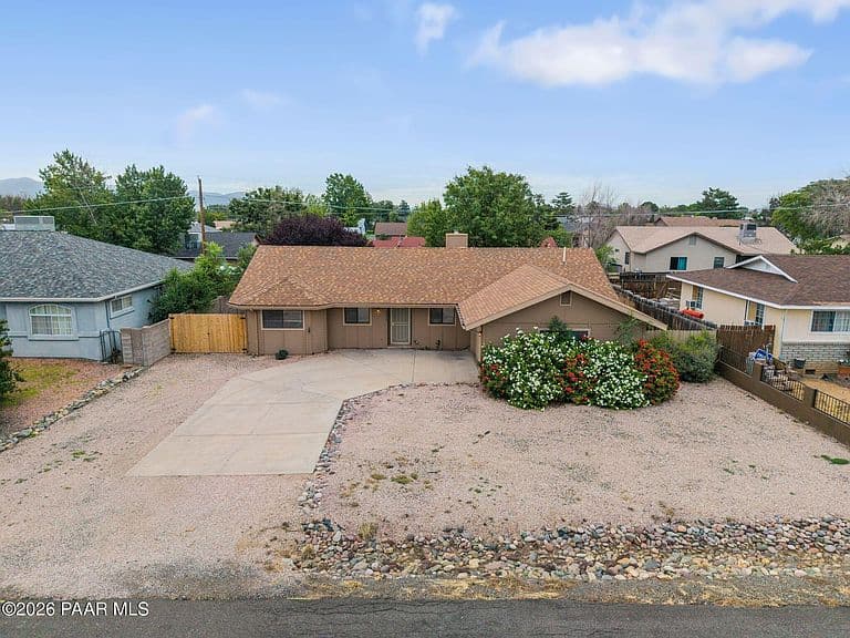 8435 E Sommer Dr photo 2