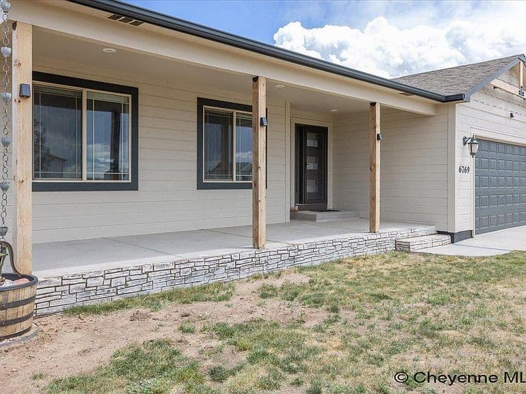 6769 Spencer Dr photo 3
